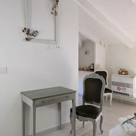 Bed & Breakfast Casa Viola Dimora Di Campagna Calice Ligure