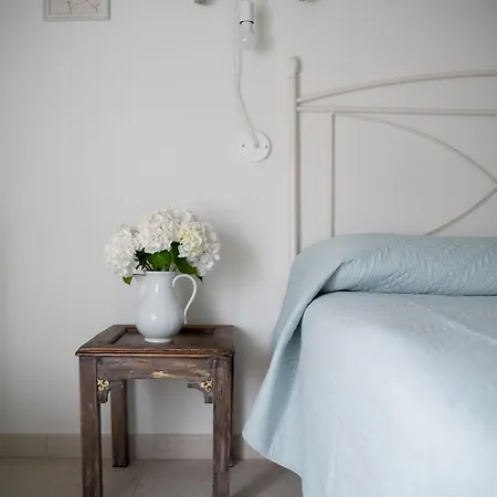 Casa Viola Dimora Di Campagna Bed and Breakfast Calice Ligure